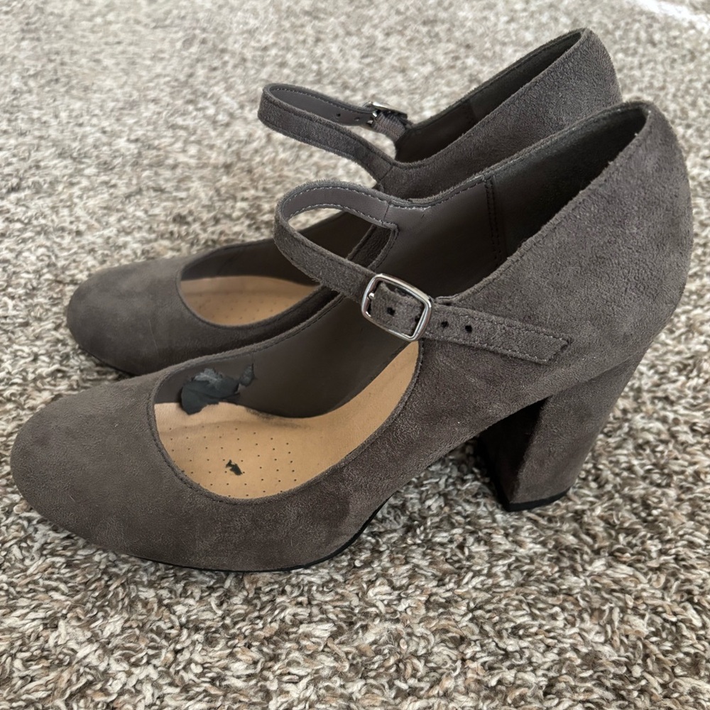 Elegant Gray Suede Heels